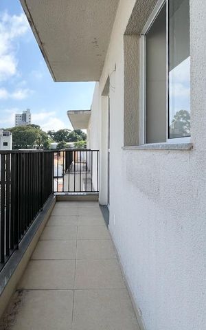 Apartamento à venda com 140m², 2 quartos e 1 vaga Apartamento à venda com 140m², 2 quartos e 1 vagaSacada - Sala