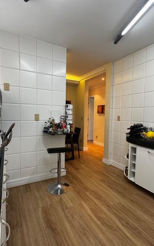 Apartamento à venda com 100m², 2 quartos e 1 vaga Apartamento à venda com 100m², 2 quartos e 1 vagaCozinha