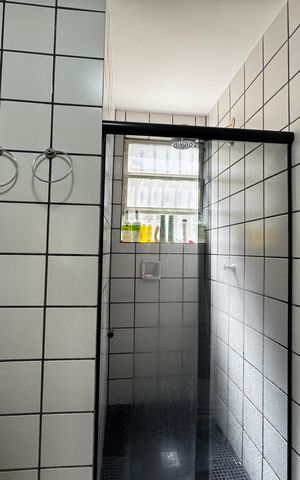 Apartamento à venda com 100m², 2 quartos e 1 vaga Apartamento à venda com 100m², 2 quartos e 1 vagaBanheiro 1