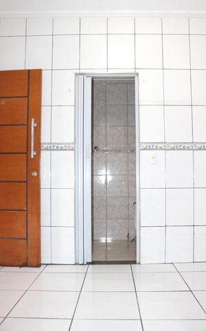 Casa para alugar com 50m², 2 quartos e 1 vagaBanheiro Suíte 