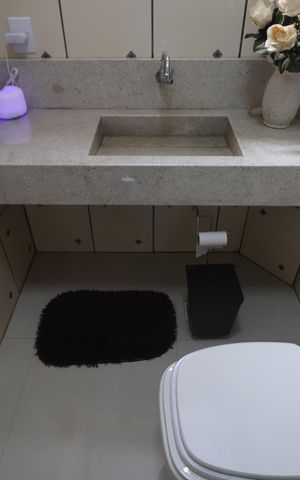 Casa à venda com 246m², 3 quartos e 2 vagasLavabo