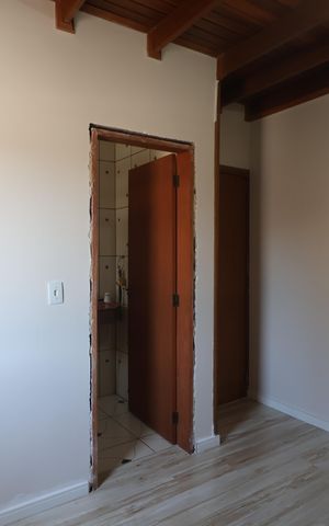 Casa à venda com 246m², 3 quartos e 2 vagasSuíte 3