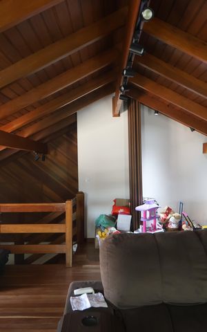 Casa à venda com 246m², 3 quartos e 2 vagasSótão
