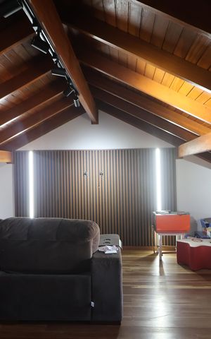 Casa à venda com 246m², 3 quartos e 2 vagasSótão