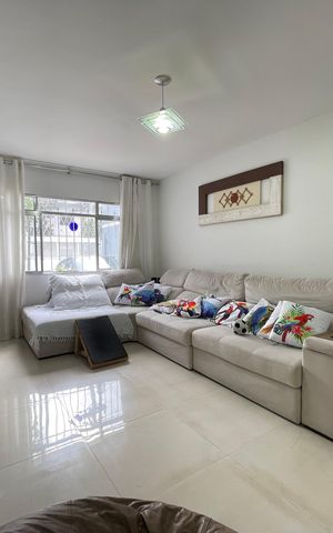 Casa à venda com 200m², 4 quartos e 2 vagasSala