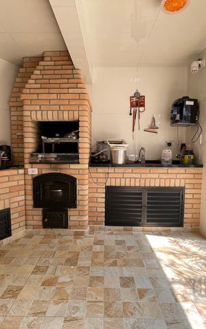 Casa à venda com 200m², 4 quartos e 2 vagasÁrea gourmet