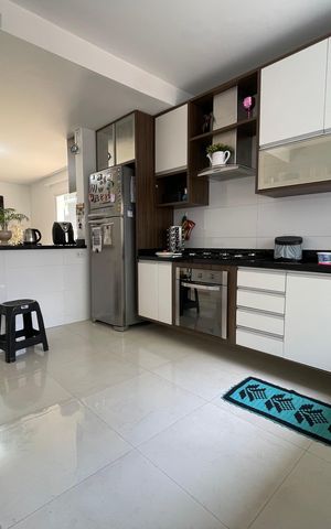 Casa à venda com 200m², 4 quartos e 2 vagasCozinha