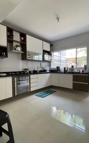 Casa à venda com 200m², 4 quartos e 2 vagasCozinha