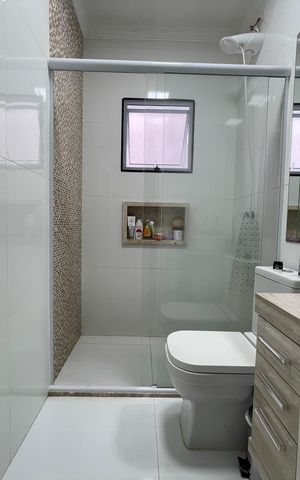Casa à venda com 200m², 4 quartos e 2 vagasBanheiro Social
