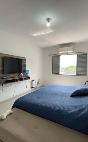 Casa à venda com 200m², 4 quartos e 2 vagasQuarto