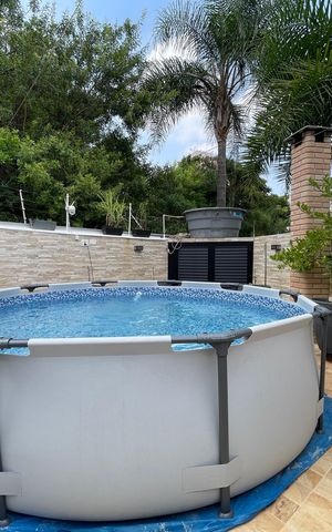Casa à venda com 200m², 4 quartos e 2 vagasPiscina