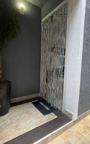 Casa à venda com 200m², 4 quartos e 2 vagasEntrada