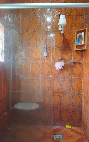 Casa à venda com 150m², 3 quartos e 1 vagaBanheiro