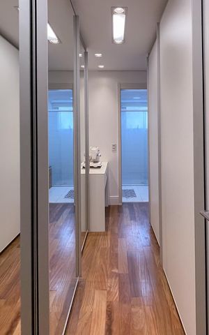Apartamento à venda com 147m², 3 quartos e 3 vagas Apartamento à venda com 147m², 3 quartos e 3 vagasCloset - Suíte 3