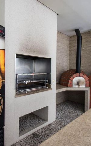 Apartamento à venda com 147m², 3 quartos e 3 vagas Apartamento à venda com 147m², 3 quartos e 3 vagasÁrea comum - Churrasqueira