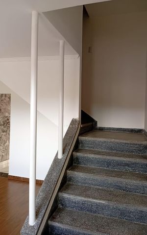Casa à venda com 147m², 4 quartos e 4 vagas