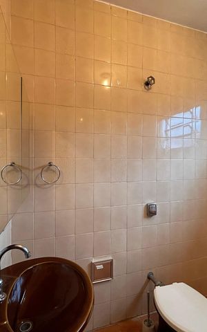 Casa para alugar com 200m², 3 quartos e 2 vagasBanheiro