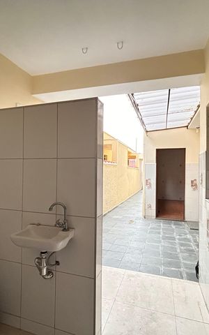 Casa para alugar com 200m², 3 quartos e 2 vagasBanheiro de serviço