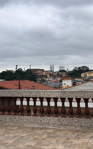 Casa para alugar com 200m², 3 quartos e 2 vagasQuintal