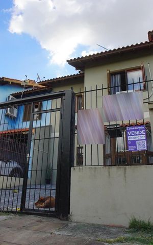 Casa à venda com 120m², 3 quartos e 2 vagasFachada