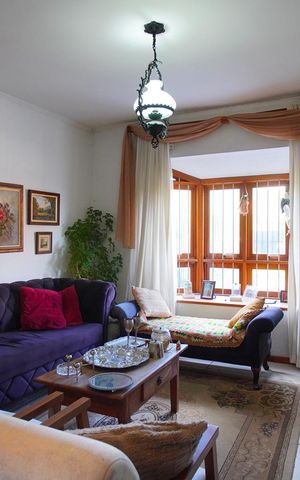 Casa à venda com 120m², 3 quartos e 2 vagasSala