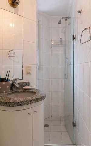 Apartamento à venda com 60m², 2 quartos e 1 vagaBanheiro Corredor