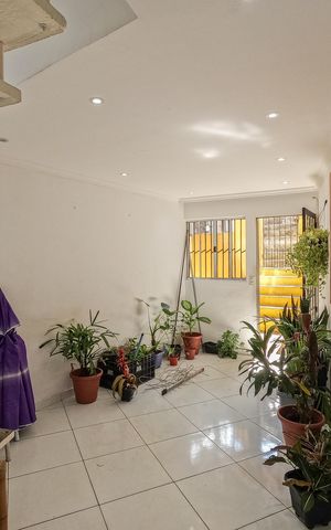 Casa para alugar com 100m², 3 quartos e sem vaga Casa para alugar com 100m², 3 quartos e sem vagaSala