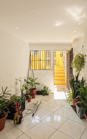 Casa para alugar com 100m², 3 quartos e sem vaga Casa para alugar com 100m², 3 quartos e sem vagaSala