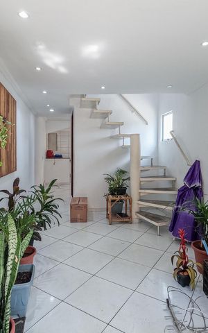 Casa para alugar com 100m², 3 quartos e sem vaga Casa para alugar com 100m², 3 quartos e sem vagaSala