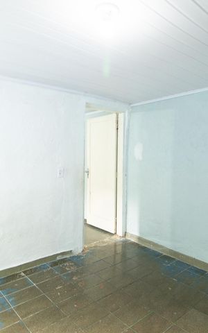 Casa à venda com 204m², 5 quartos e 2 vagas Casa à venda com 204m², 5 quartos e 2 vagasQuarto 2