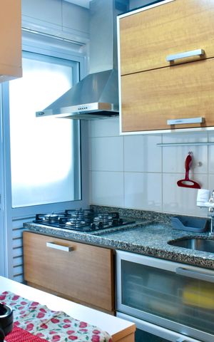 Apartamento à venda com 130m², 2 quartos e 2 vagasCozinha