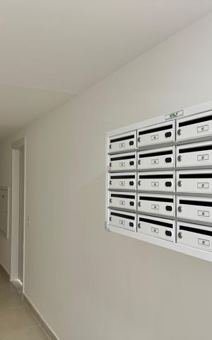 Apartamento à venda com 72m², 2 quartos e 1 vaga Apartamento à venda com 72m², 2 quartos e 1 vagaÁrea comum