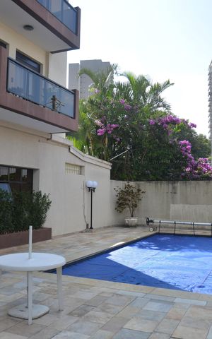 Apartamento para alugar com 145m², 3 quartos e 2 vagasÁrea comum