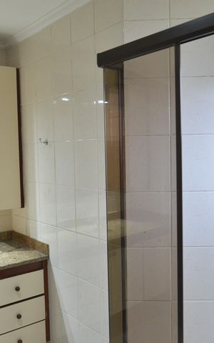 Apartamento para alugar com 145m², 3 quartos e 2 vagasBanheiro da Suíte