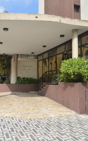 Apartamento para alugar com 145m², 3 quartos e 2 vagasFachada