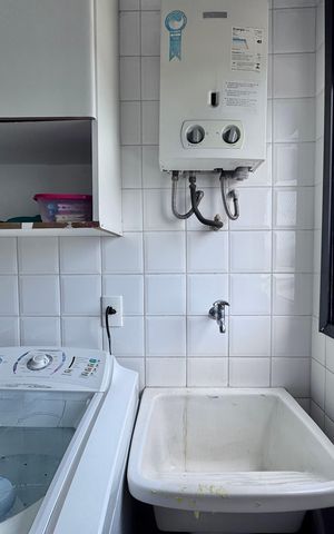 Apartamento para alugar com 65m², 2 quartos e 2 vagas Apartamento para alugar com 65m², 2 quartos e 2 vagasCozinha e Área de Serviço