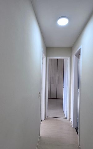 Apartamento para alugar com 65m², 2 quartos e 2 vagas Apartamento para alugar com 65m², 2 quartos e 2 vagasCorredor