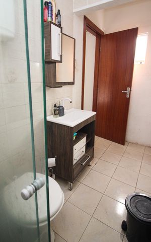 Casa à venda com 300m², 4 quartos e 2 vagas Casa à venda com 300m², 4 quartos e 2 vagasBanheiro 2