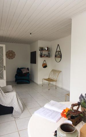Casa à venda com 300m², 4 quartos e 2 vagas Casa à venda com 300m², 4 quartos e 2 vagasSala 1