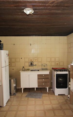 Casa à venda com 300m², 4 quartos e 2 vagas Casa à venda com 300m², 4 quartos e 2 vagasCozinha 2