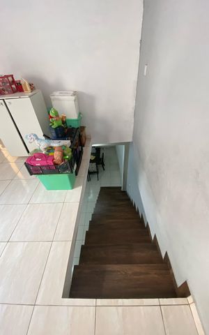 Casa à venda com 130m², 3 quartos e 3 vagas Casa à venda com 130m², 3 quartos e 3 vagasCorredor