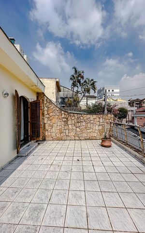 Casa à venda com 210m², 3 quartos e 2 vagasVaranda da Suíte