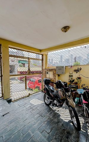 Casa à venda com 210m², 3 quartos e 2 vagasGaragem