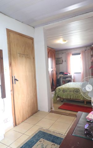 Casa à venda com 130m², 2 quartos e 3 vagasQuarto 01