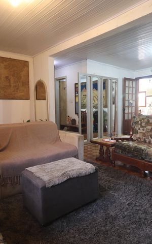 Casa à venda com 130m², 2 quartos e 3 vagasSala