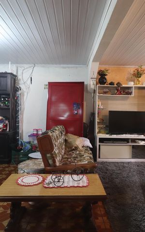 Casa à venda com 130m², 2 quartos e 3 vagasSala
