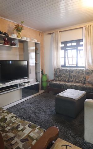 Casa à venda com 130m², 2 quartos e 3 vagasSala