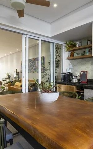 Casa de condomínio à venda com 324m², 4 quartos e 5 vagas