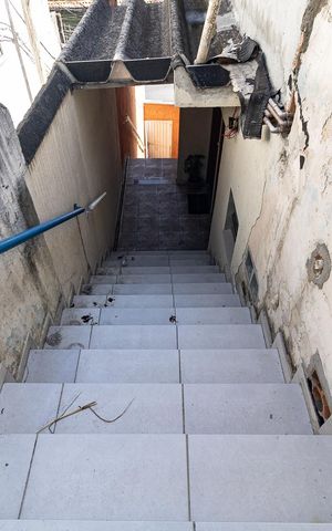 Casa à venda com 440m², 7 quartos e sem vagaEntrada