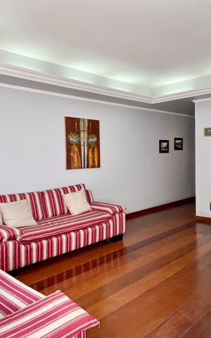 Apartamento para alugar com 90m², 2 quartos e 1 vaga Apartamento para alugar com 90m², 2 quartos e 1 vagaSala